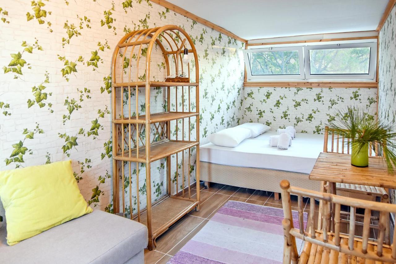 Theológos Drolma Ling Nature Cabins מראה חיצוני תמונה