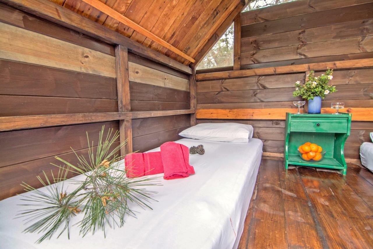 Theológos Drolma Ling Nature Cabins מראה חיצוני תמונה